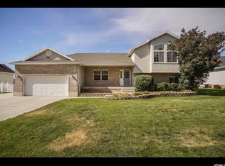 880 E 1775 N, North Ogden, UT 84414