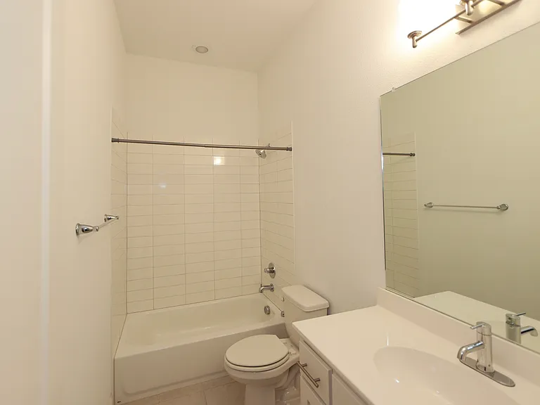 124 Canonbury Dr — Photo 26