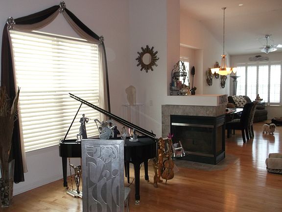 3rd image of 505 Woodhill Dr