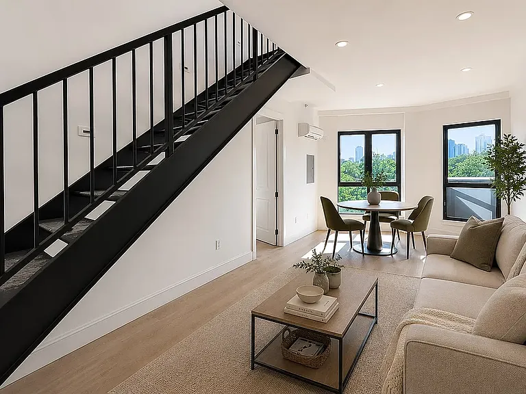 494 Manhattan Ave #4E — Photo 4