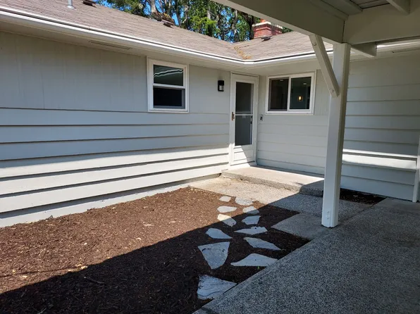 8811 Forest Ave SW, Lakewood, WA 98498