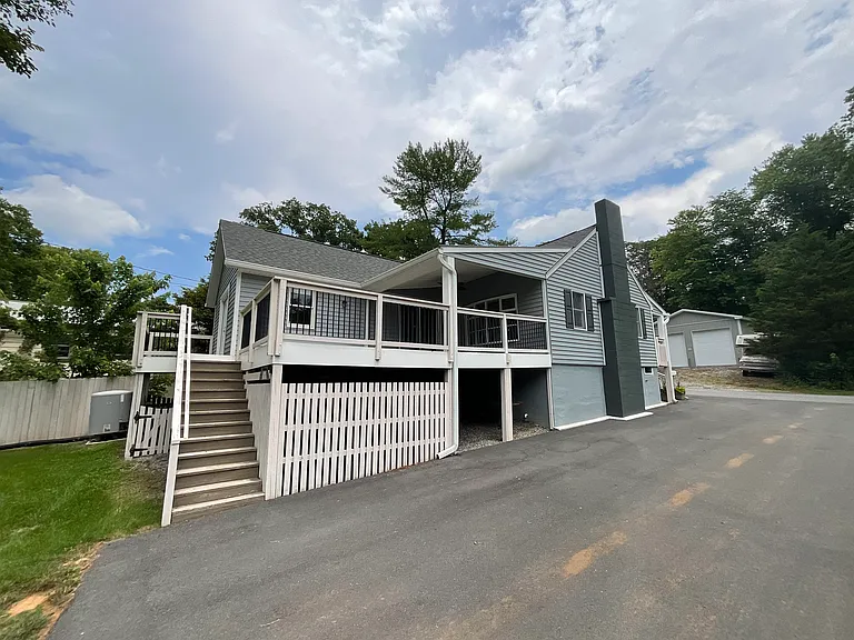 217 Boat Dock Dr — Photo 3