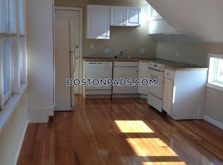 2 Apple Ridge Dr #3, Natick, MA 01760