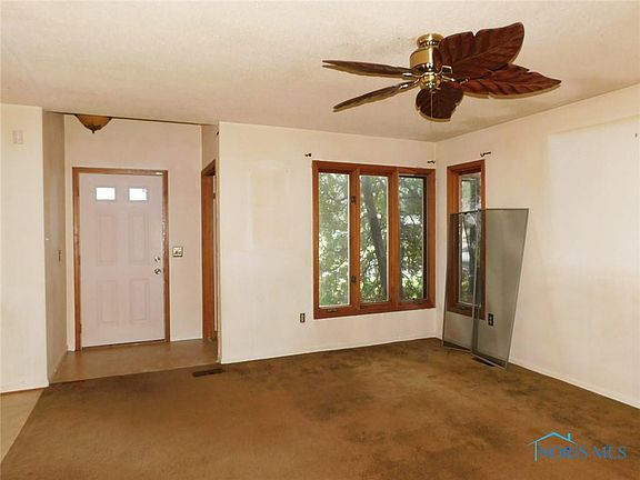 3rd image of 3854 Barstow Ave