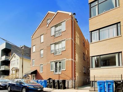 1532 W Fry St #3, Chicago, IL, 60642