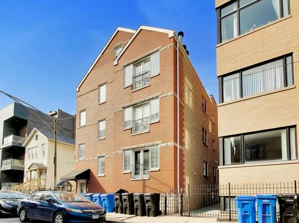 1532 W Fry St #3, Chicago, IL 60642