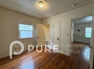 715 NE 20th Ave APT 1, Portland, OR 97232