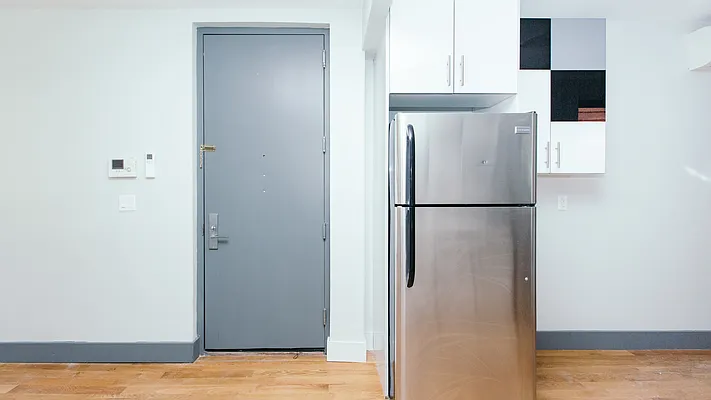 Rented by Nooklyn NYC LLC | media 27