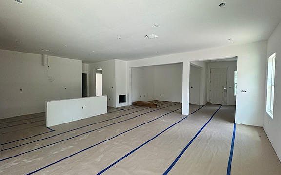 3rd image of 17491 Powell Ave