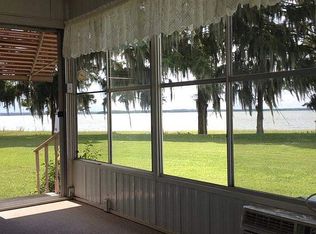 211 Waterfront Dr, Leesburg, FL 34748
