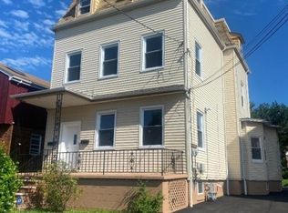 817 Grove St #819, Elizabeth, NJ 07202