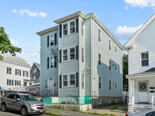 121 Austin St, New Bedford, MA 02740