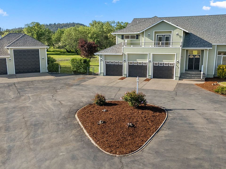1st image of 475 Curry Rd