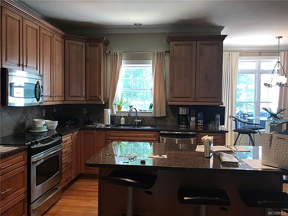 3rd image of 10933 Virginia Forest Ct