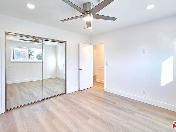 5th image of 7661 Fountain Ave