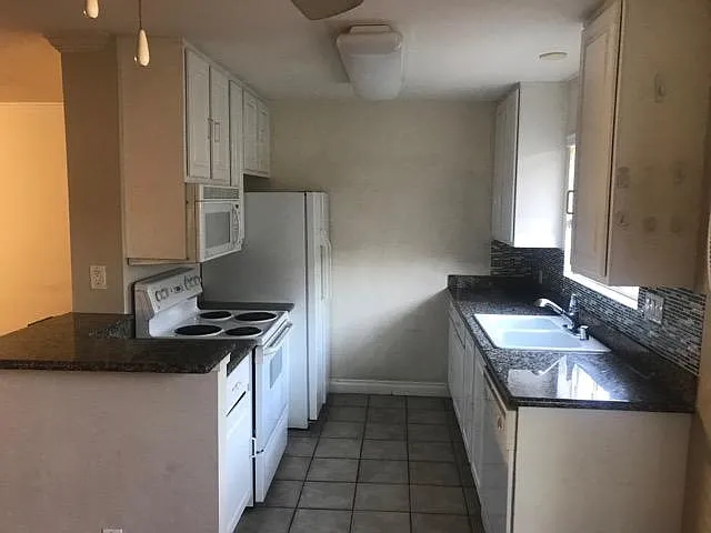 620 E Lexington Ave E #13 — Photo 4