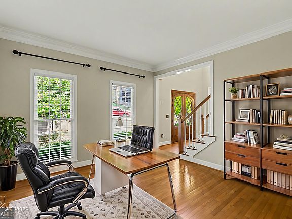 4th image of 5702 Fallsbrook Ln NW