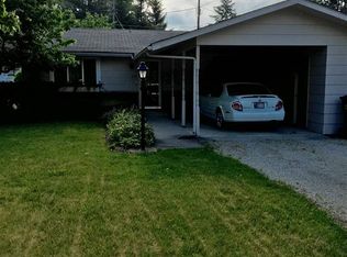 215 N Main St, Geneva, IN 46740