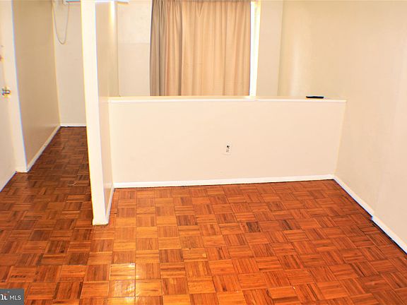4th image of 515-19 S 12th St #3