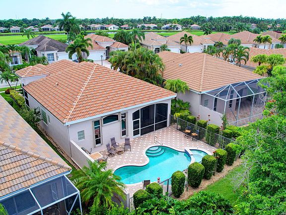 3rd image of 6838 Fairway Lakes Drive