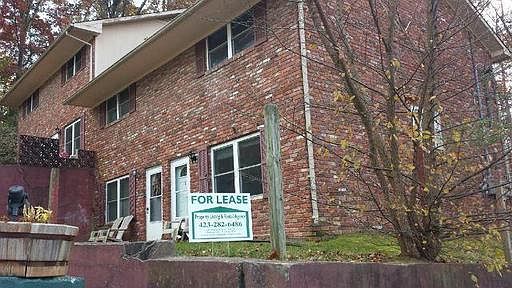 1st image of 933 Chadwick Dr APT 3