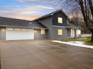 3804 Keri Ann Ln, White Bear Lake, MN 55110