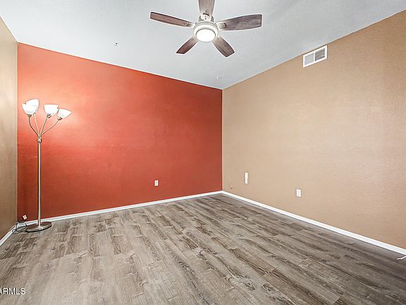4th image of 920 E DEVONSHIRE Avenue #3031