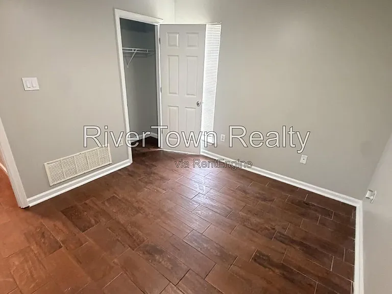 10570 Pecan View Dr — Photo 14