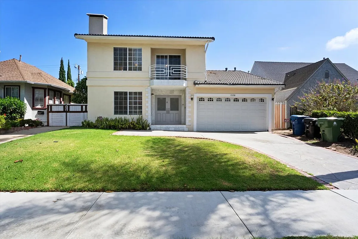 4 bed, 2324 sqft, $7,500 — Photo 1