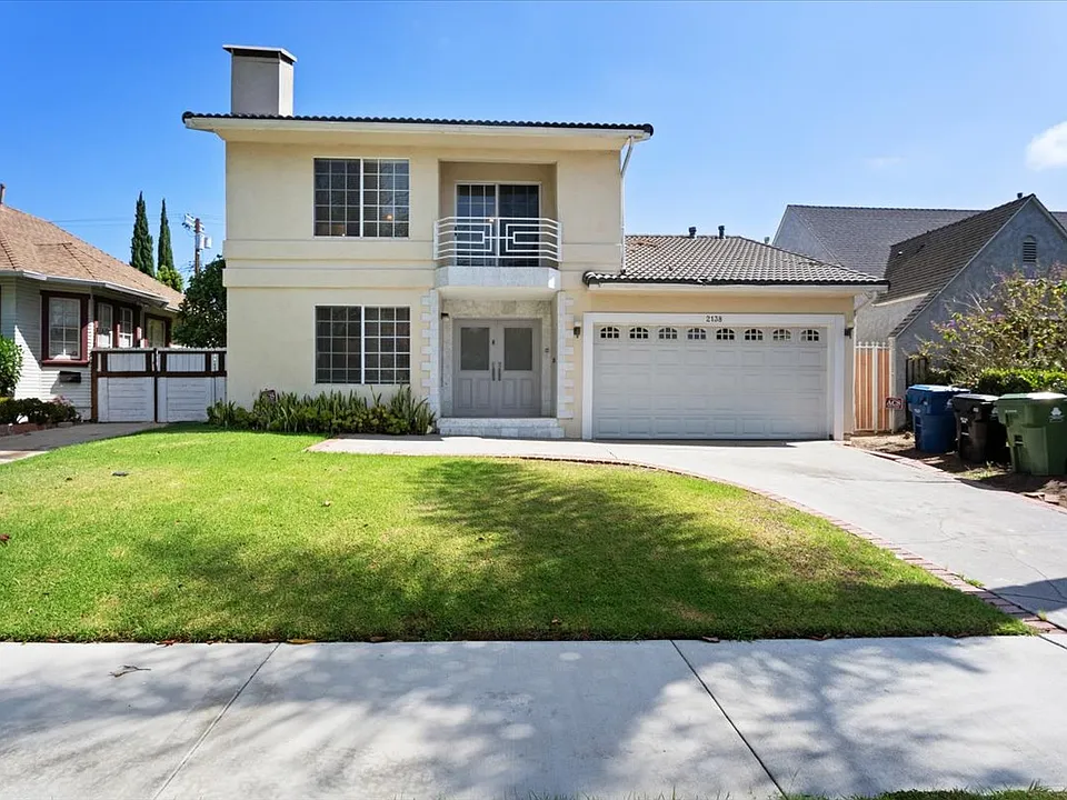 2138 Midvale Ave