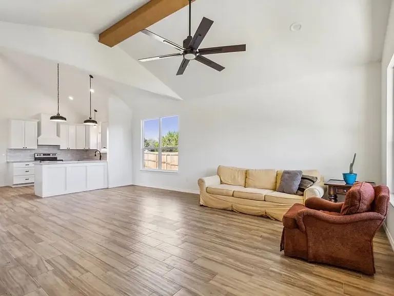 2500 Houston Dr — Photo 12