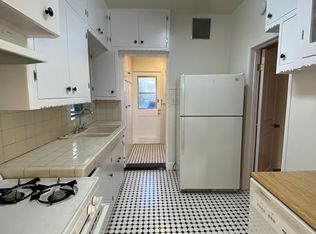 1740 Orizaba Ave, Long Beach, CA 90804