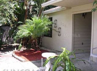 104 Anclote Rd, Tarpon Springs, FL 34689