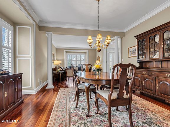 4th image of 59 Windward Way