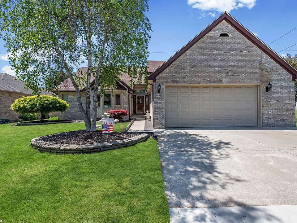 1st image of 44325 Meadowlake Dr