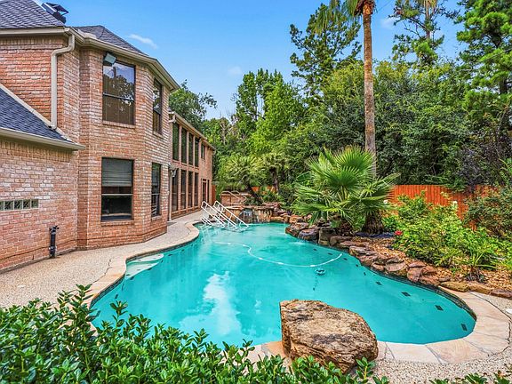 3rd image of 18503 Cabaniss Cir