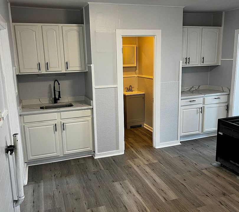 1st image of 114 Pine St #3-L
