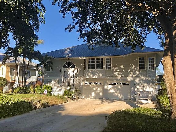5th image of 27755 Forester Dr