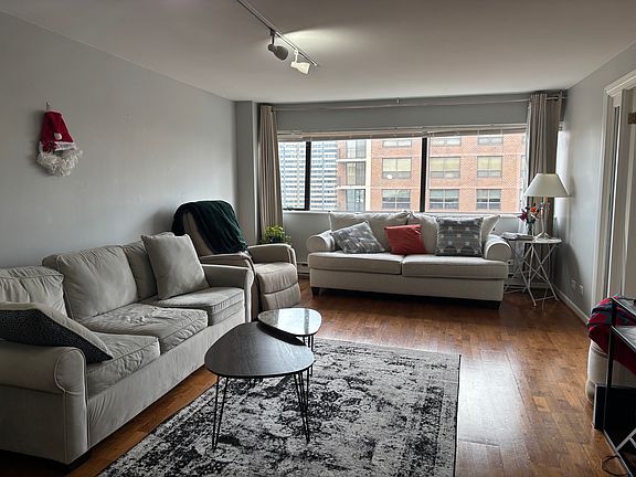 2nd image of 1415 N Dearborn St APT 27C