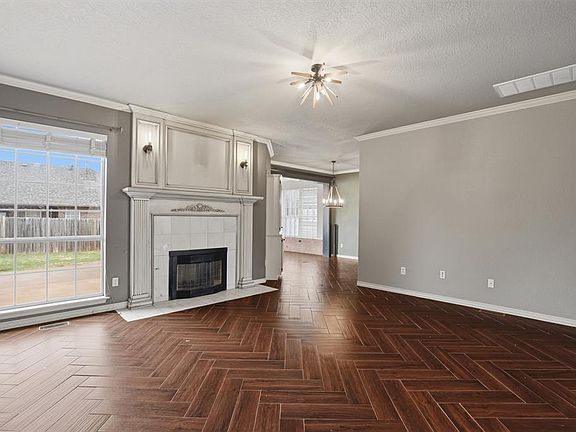 4th image of 704 N Remington Way