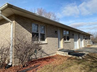 724 Washington St #724, Woodstock, IL 60098
