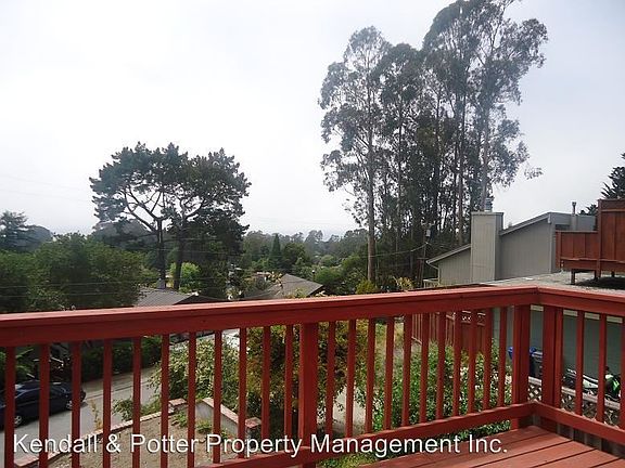 3rd image of 527 Santa Marguarita Dr