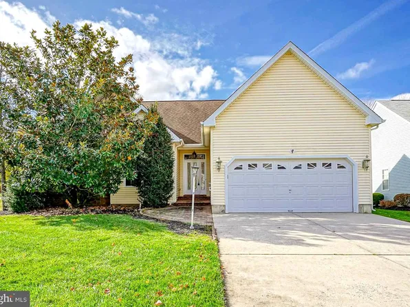 44 Pintail Dr, Glassboro, NJ 08028