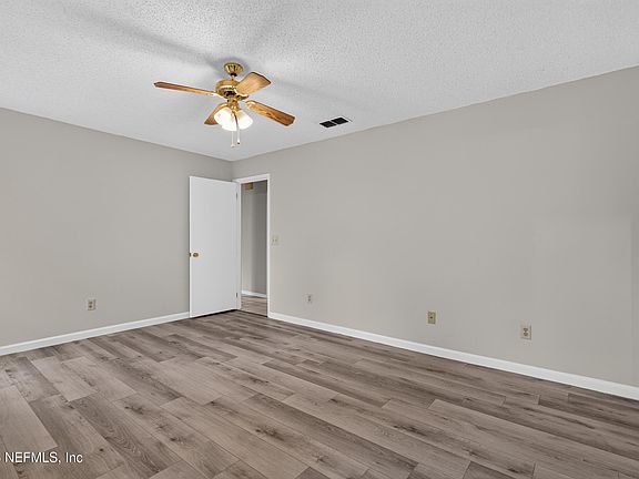 3rd image of 11561 ST JOSEPHS Road