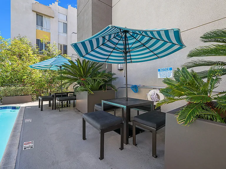 Tiffany Court — Photo 25