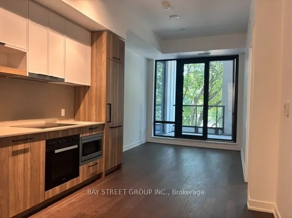 91 Montclair Ave, Toronto, ON