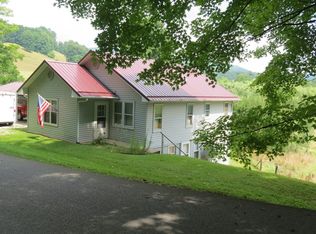 479 Bear Cage Rd, Roan Mountain, TN 37687