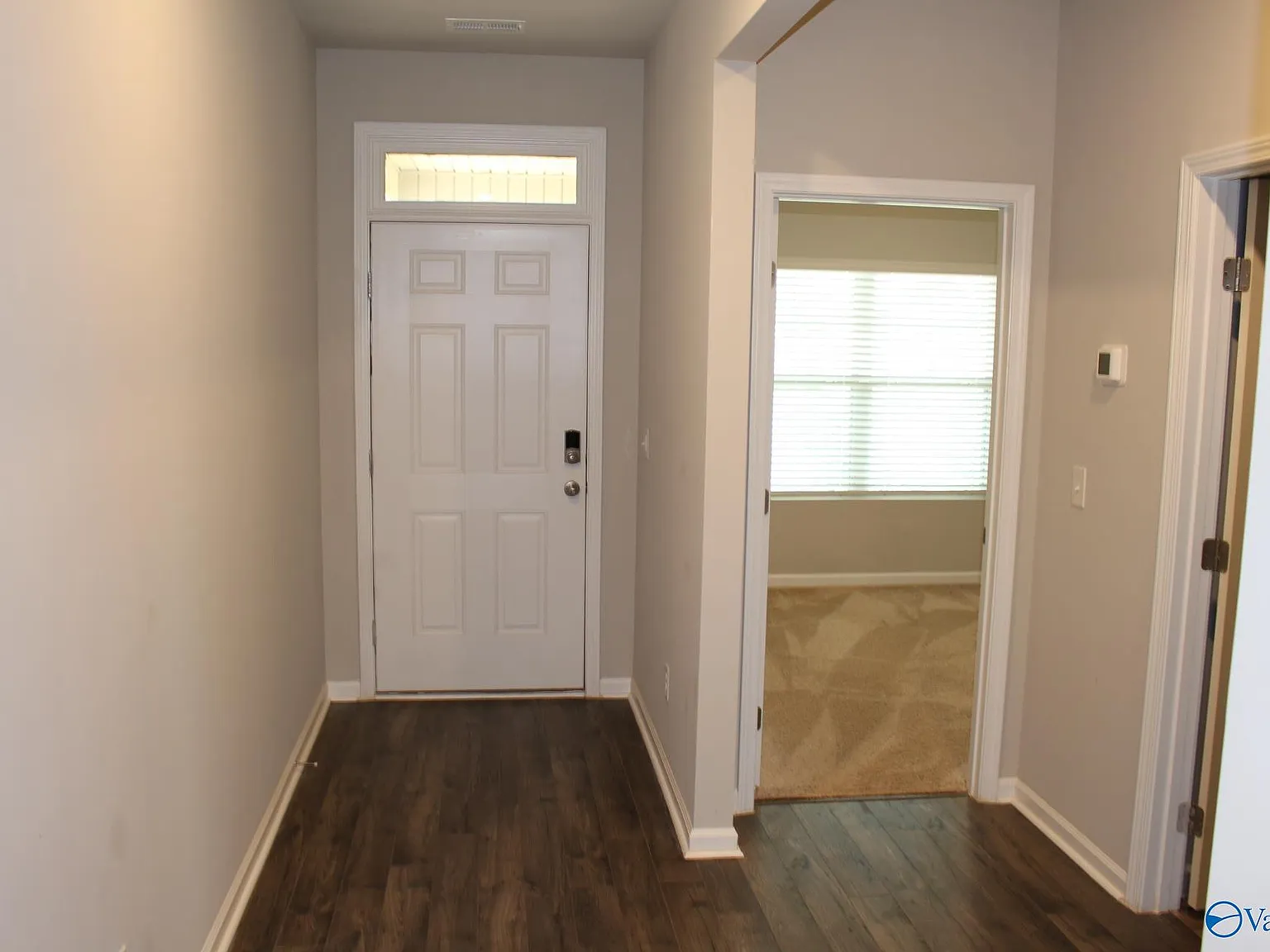 4 bed, 3.0 bath, 2019 sqft, $1,950 — Photo 2