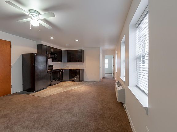 3rd image of 76 Rittenhouse Pl APT A4