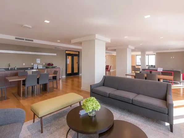 200 Rector Place image 24 of 26